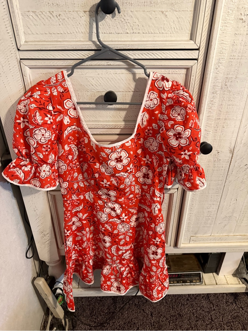MELLODAY Red Floral Scoop-Neck Mini Dress with Puff Sleeves